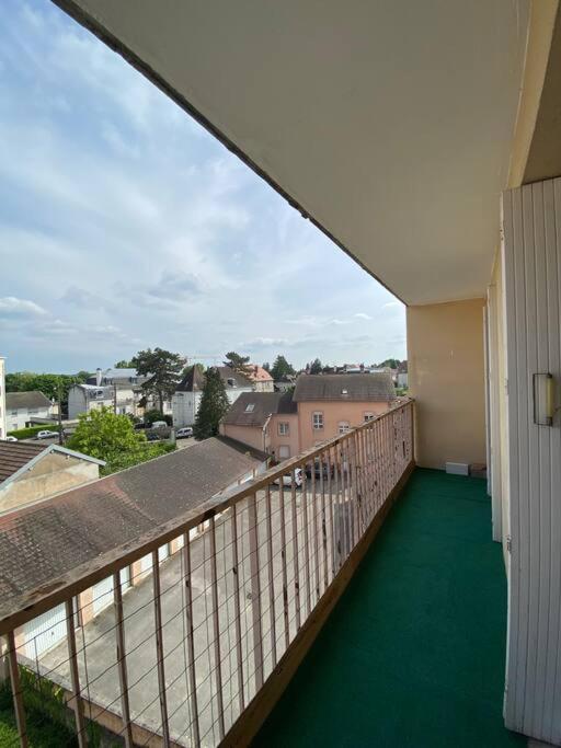 Appartement Calme Et Chaleureux Dole Exterior foto